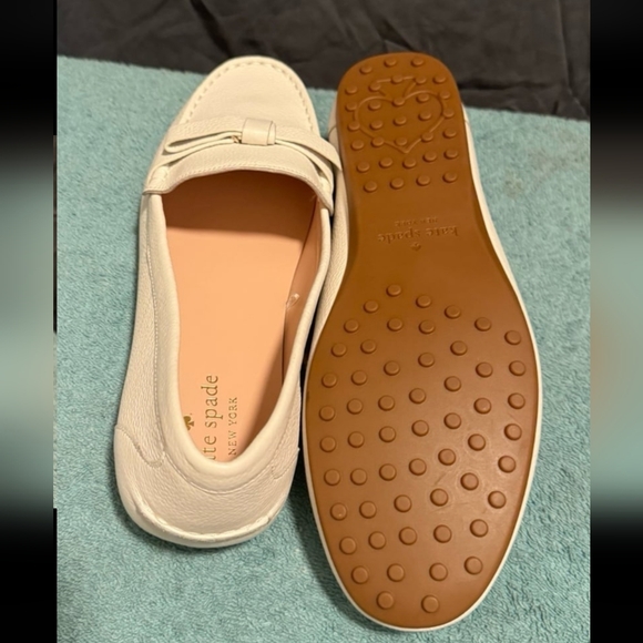 Kate Spade Women’s Desi Leather Bow Loafers Size 9 - Picture 5 of 6